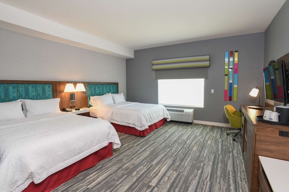 Hampton Inn & Suites Cincinnati Liberty Township - photo 17
