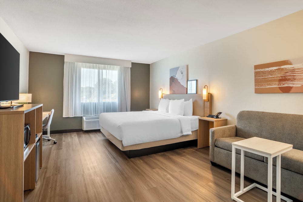 Spark by Hilton Kannapolis - photo 18