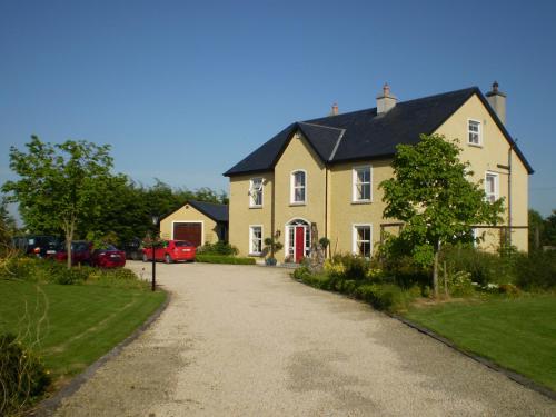Newlands Lodge — 4-Star Luxury Hotel in Kilkenny, Republic of Ireland