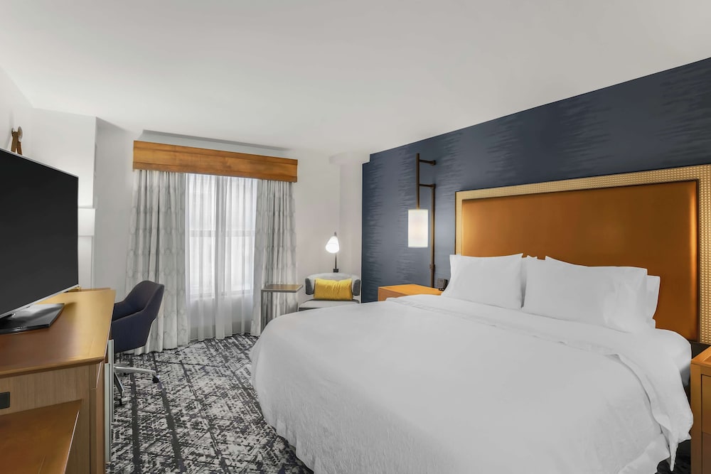 Hampton Inn & Suites Austin Downtown - photo 14