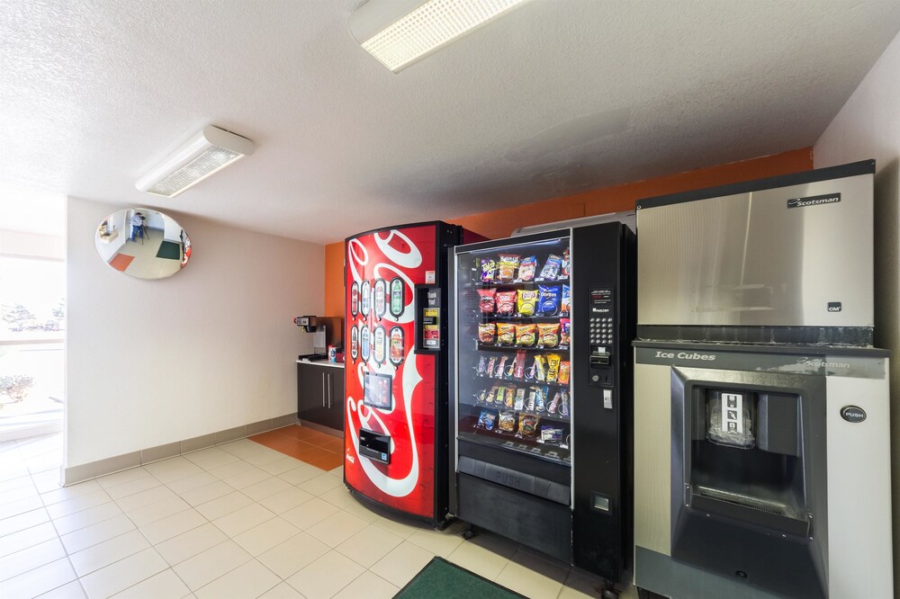 Motel 6 Deming - photo 24