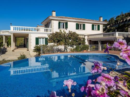 Architectural Jewel Between Sea And Mountains pet-friendly hotel Teia