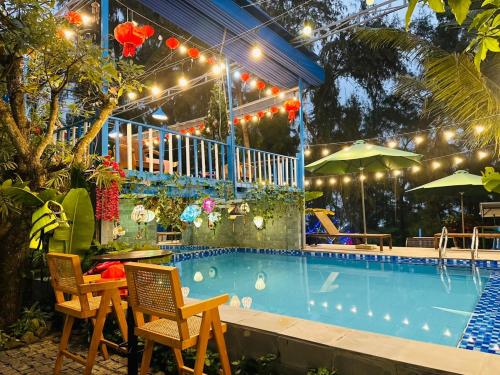 Charming and Spacious Beach Homestay 4 Rooms 1 Pool Entire Palace — 4-Star Luxury Hotel in Hoi An, Vietnam