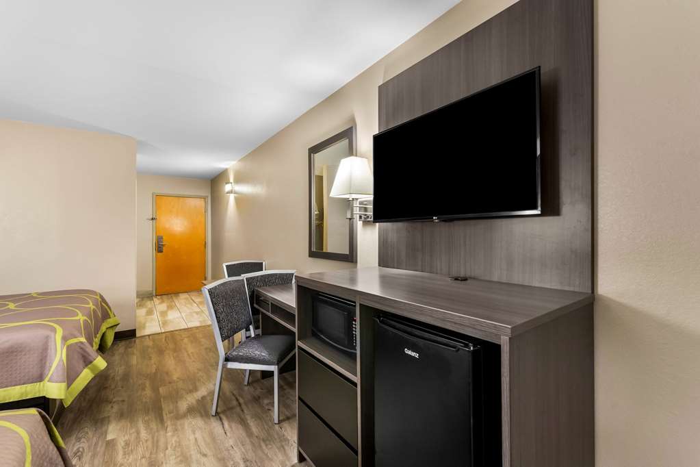 Super 8 by Wyndham Dickson - photo 19
