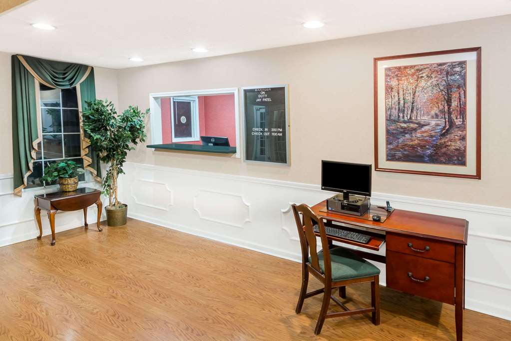 Baymont by Wyndham Grenada - photo 2