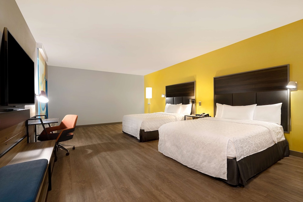 Tru by Hilton Galveston - photo 20