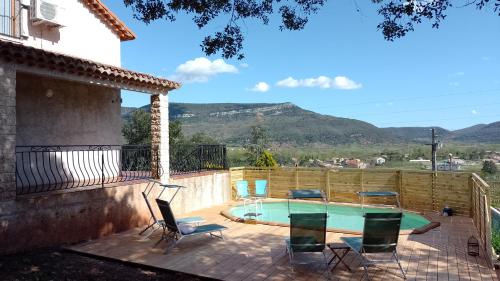 Lucinkas - last minute hotel in La Tour-Sur-Orb