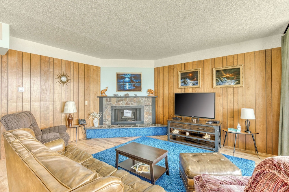Sand & Sea Resort Condominiums - photo 537