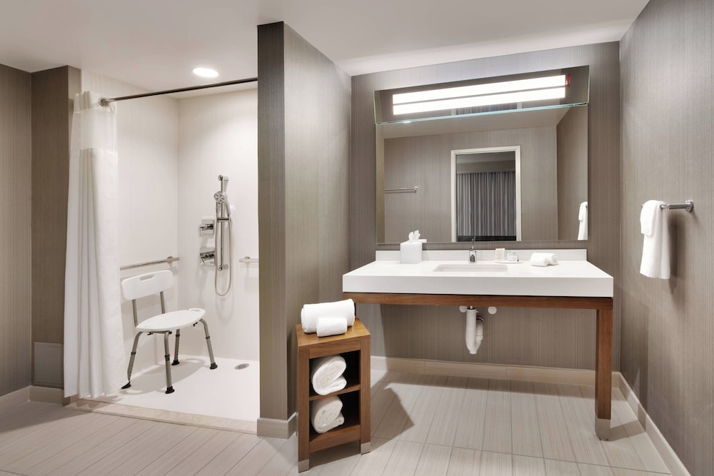 Courtyard by Marriott Atlanta Duluth Downtown - photo 18