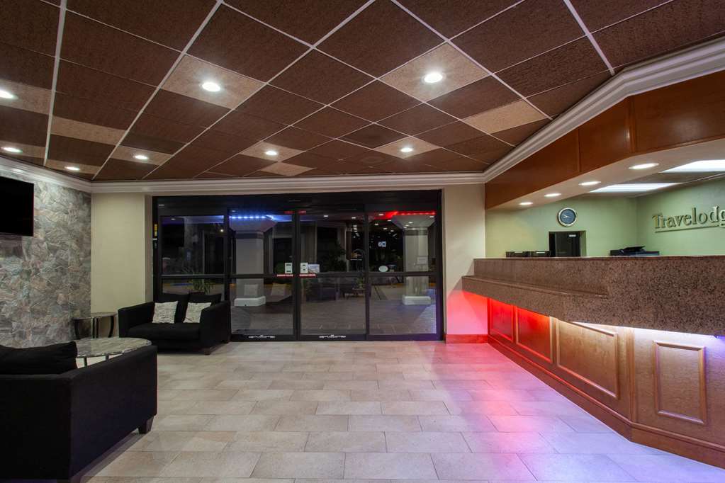 Travelodge by Wyndham Deltona - photo 7