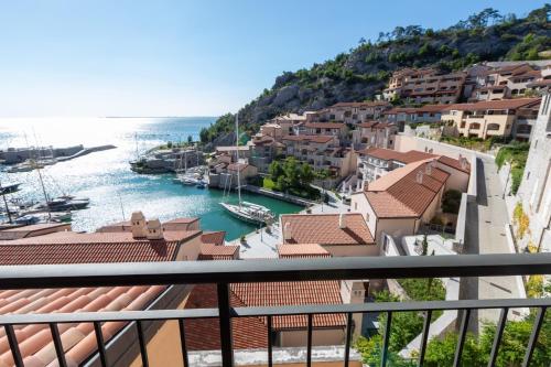 Portopiccolo Avolare Apartments in Borgo — 4-Star Luxury Hotel in Sistiana-Visogliano, Italy