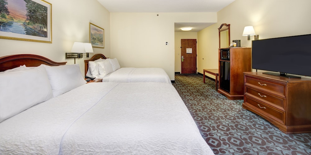 Hampton Inn Spartanburg North I 85 - photo 11