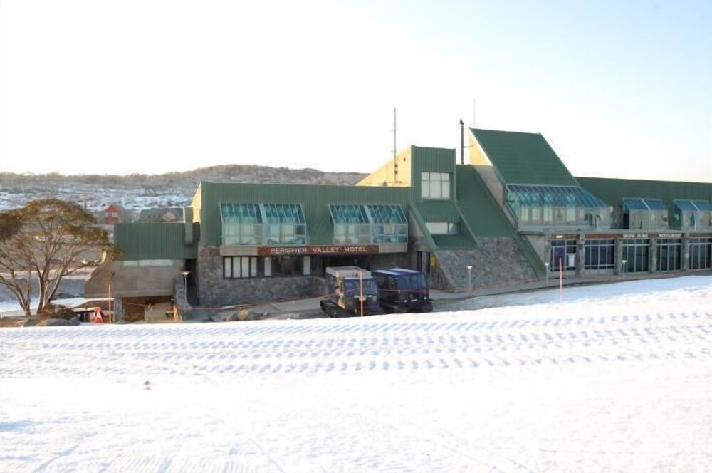 Perisher Valley Hotel - carbon neutral hotel in Kosciuszko National Park