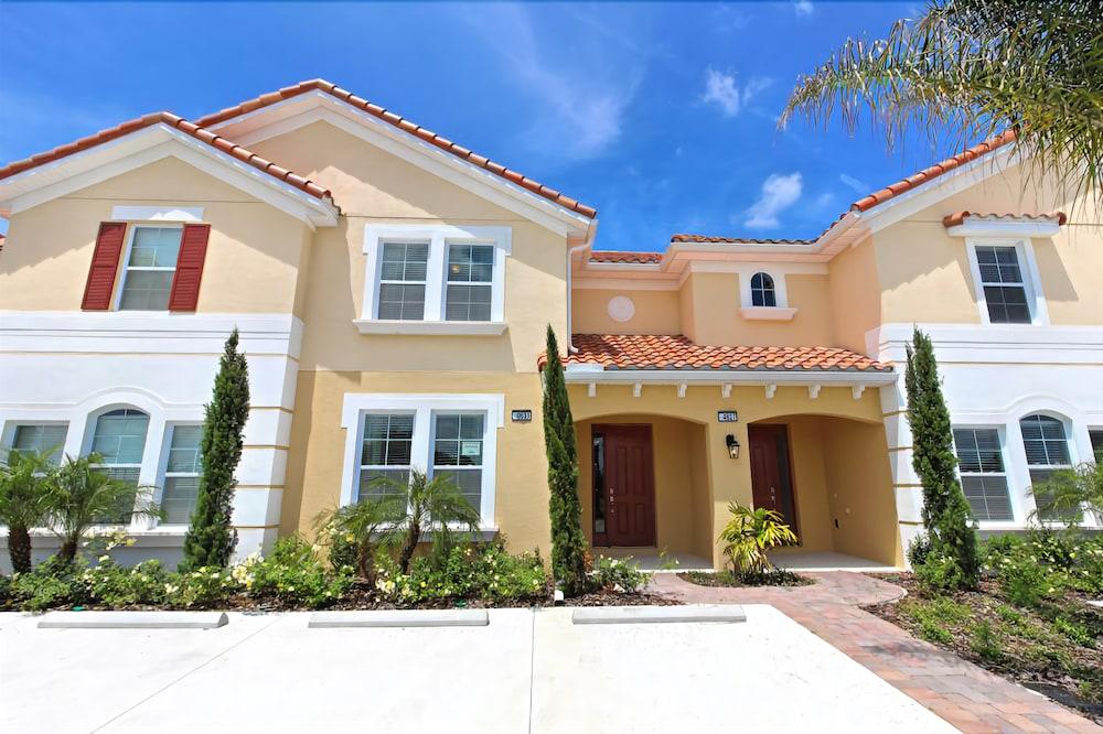 4631 Terrasonesta Drive 4 Bedrooms 3 Bathrooms - featured photo
