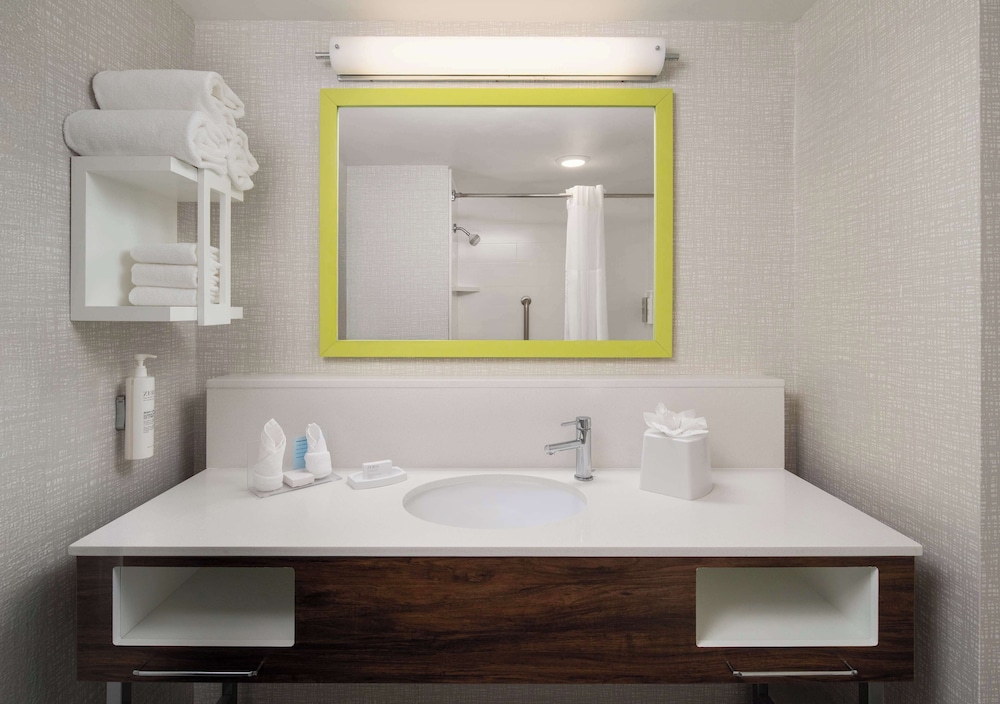 Hampton Inn Sturbridge - photo 22