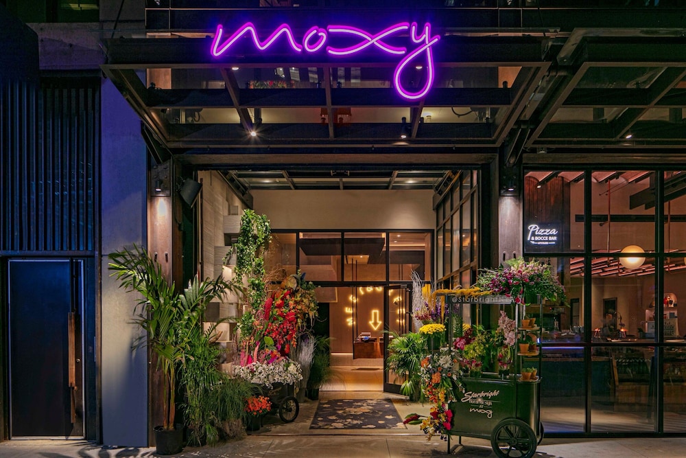 Moxy NYC Chelsea - photo 56