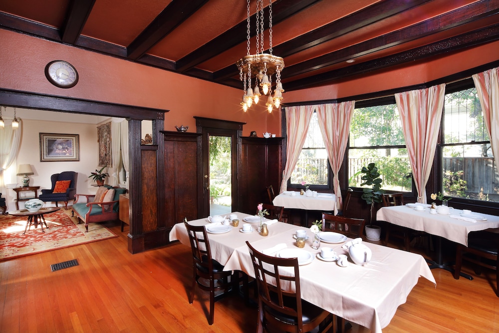 Pinschower Inn - photo 22