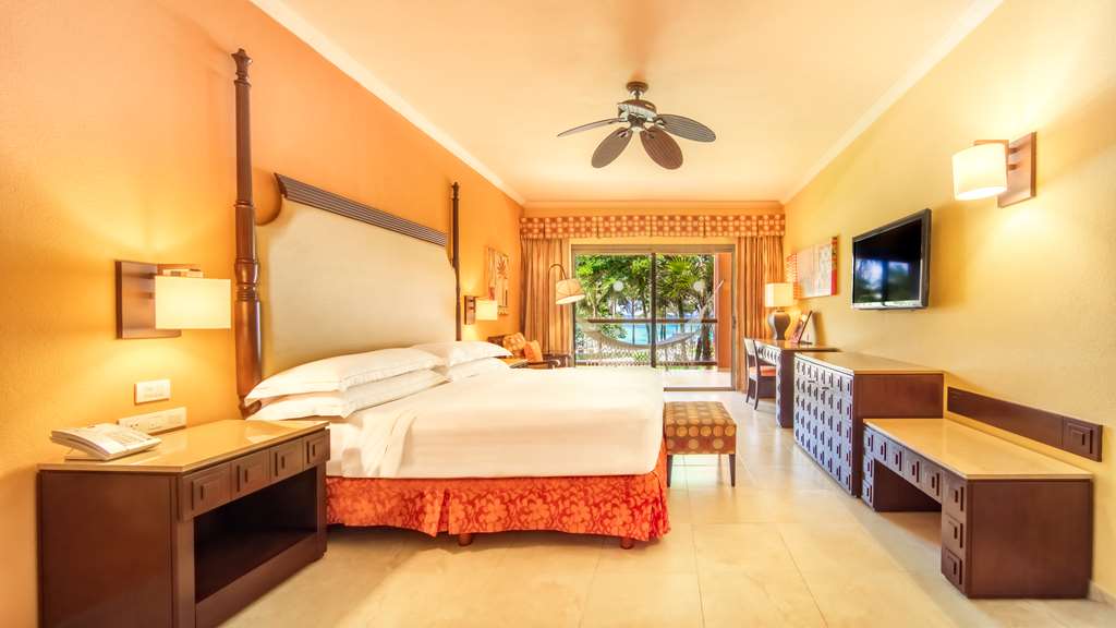 BMAYAP ROOM