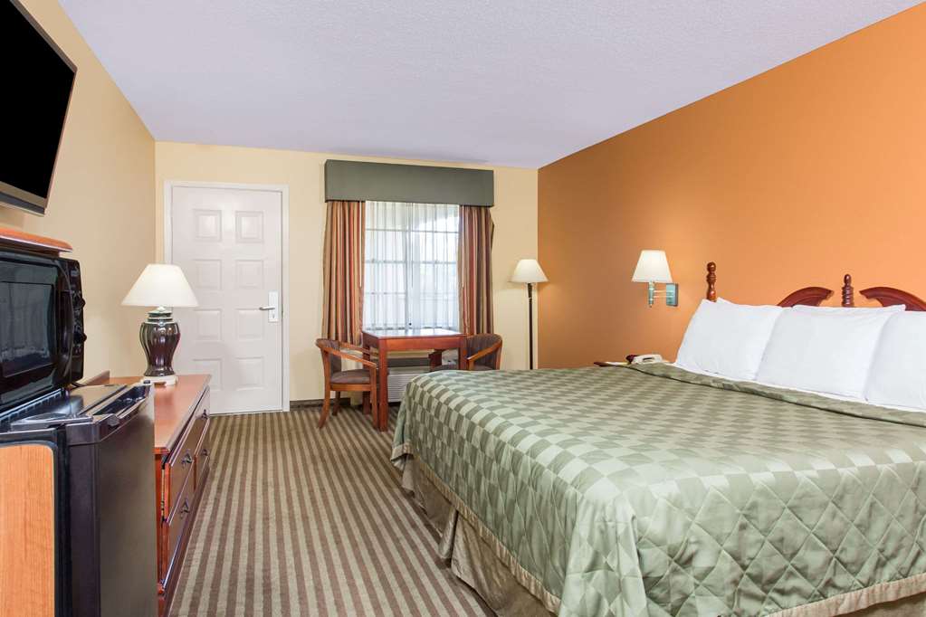 Days Inn by Wyndham Orange - photo 13