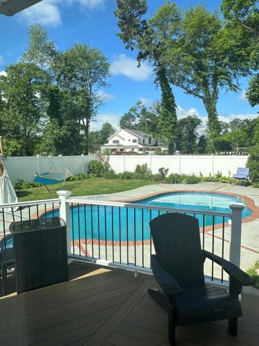 The Most Desired Summer Retreat With Private Pool Just 5 Minutes From The Beach — Spring Lake