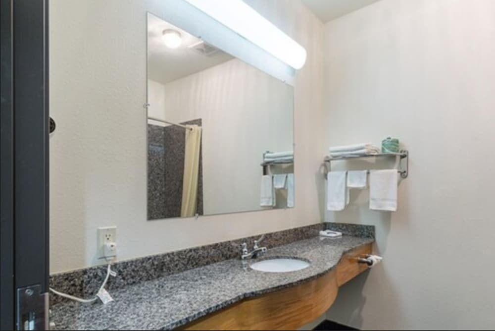 Budget Inn and Suites Texas - photo 28