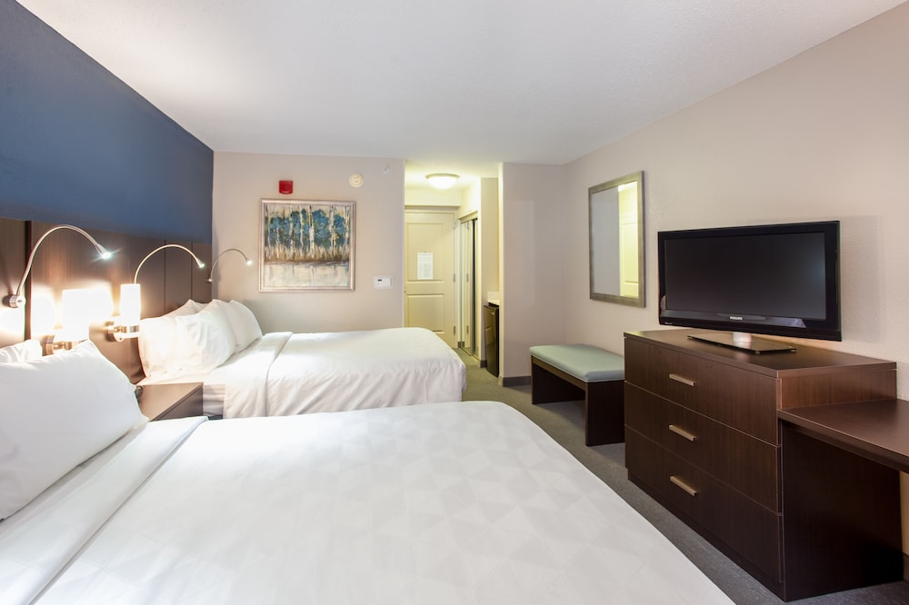Holiday Inn Hotel & Suites Tallahassee Conference Ctr N by IHG - photo 11