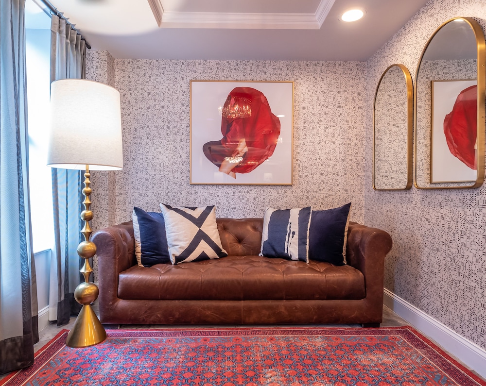 West End Washington DC Tapestry Collection by Hilton - photo 16