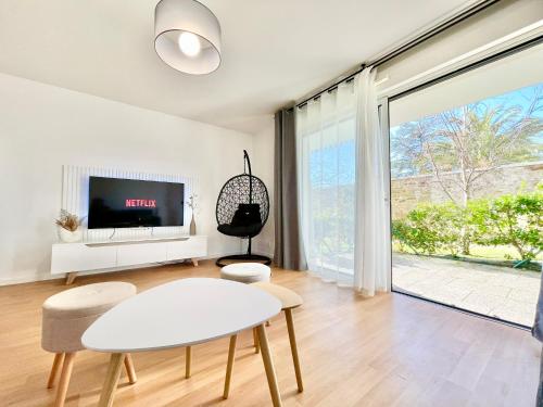 Parcappart 5 Terrasse Parking Netflix — hotel in Lanester