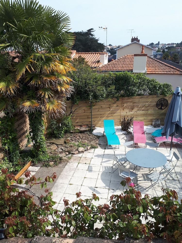 Maison Tartifume — 4-Star Luxury Hotel in Pornic, France