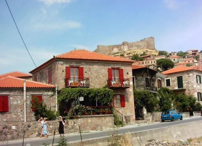 Captain's View - carbon neutral hotel in Mithymna