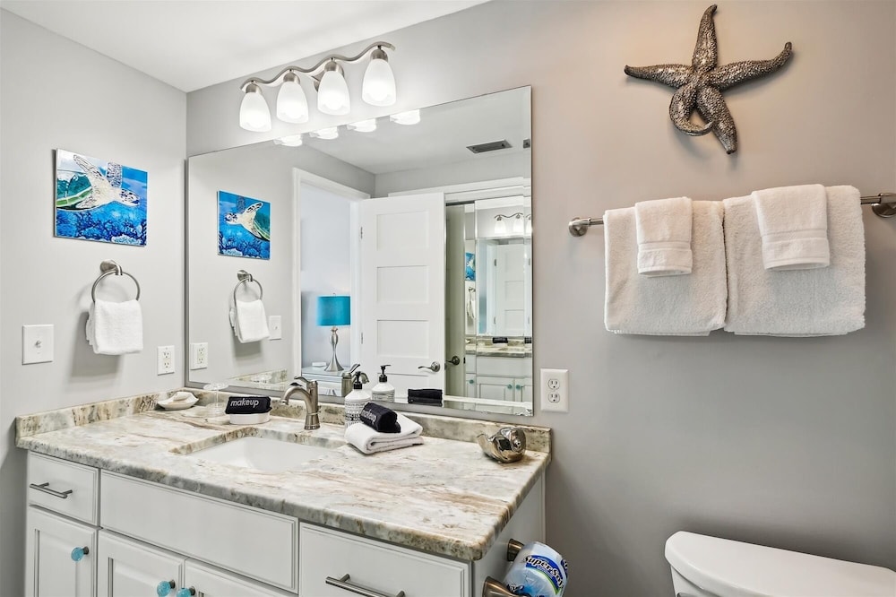 Waterview Towers 732 3 Bedroom Condo by RedAwning - photo 20