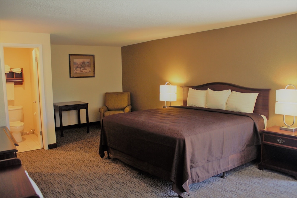 Oregon Trail Inn and Suites - photo 3