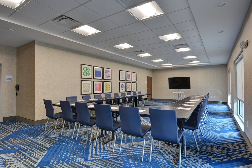 Holiday Inn Express & Suites Greenville Taylors by IHG - photo 38