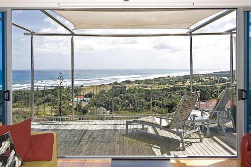 The Lookout great views — 4-Star Luxury Hotel in Muriwai Beach, New Zealand