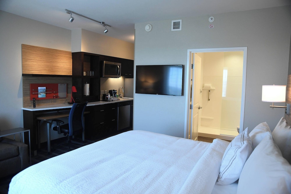 TownePlace Suites by Marriott Kansas City at Briarcliff - photo 11