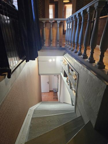 Old Gold Apartment
