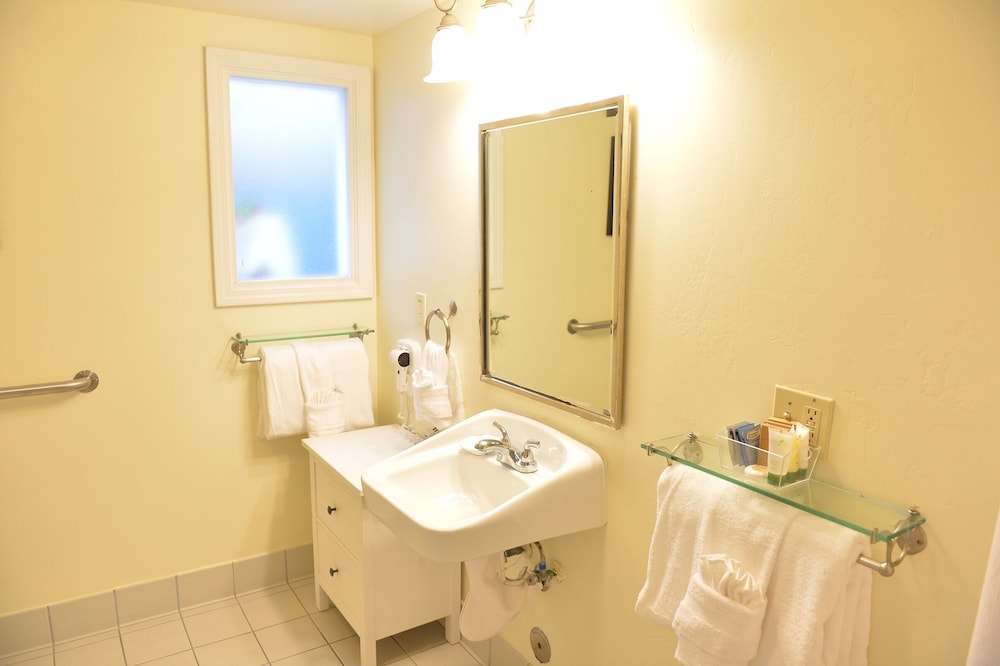 Crown City Inn - photo 26