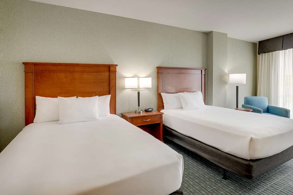 Drury Inn & Suites Grand Rapids - photo 37