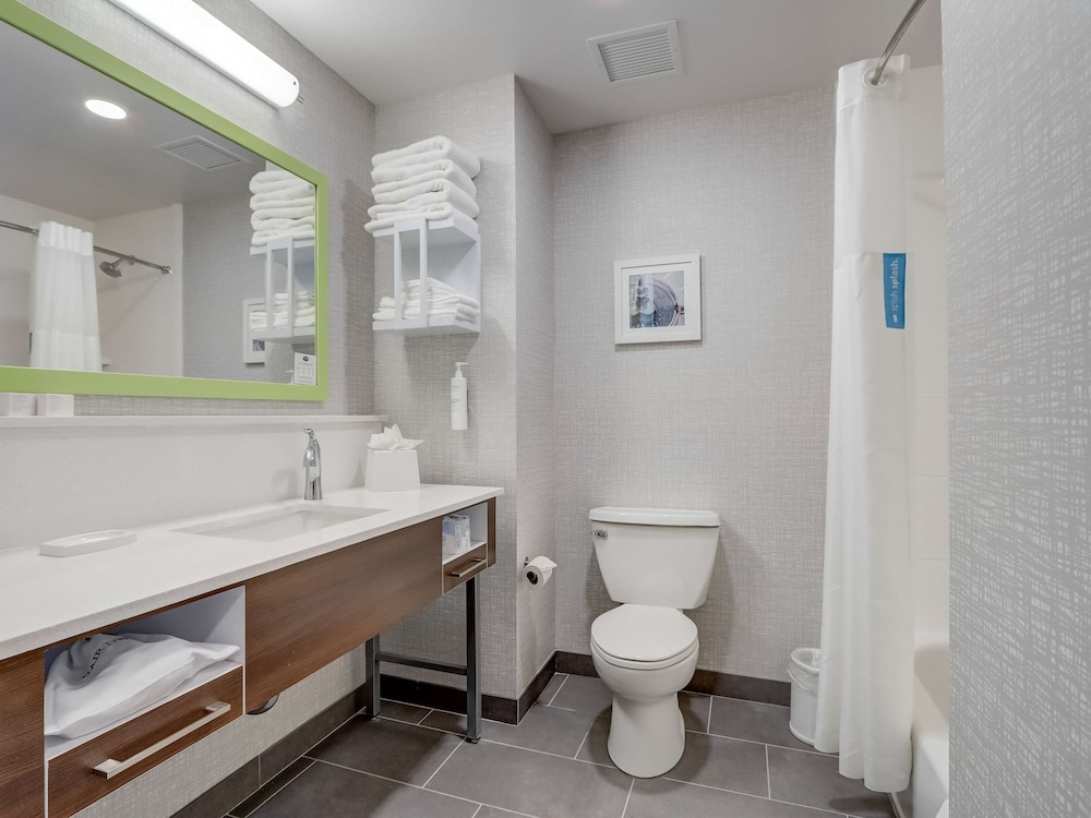 Hampton Inn and Suites by Hilton Cincinnati Midtown Rookwood - photo 41