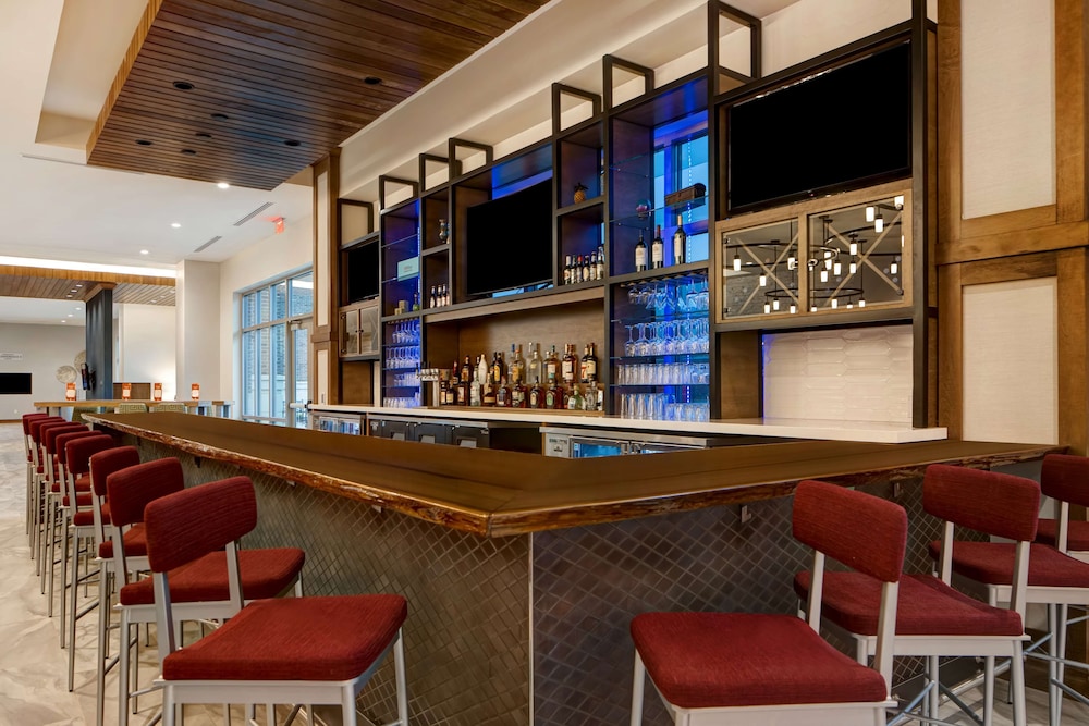 Hilton Garden Inn Summerville - photo 40