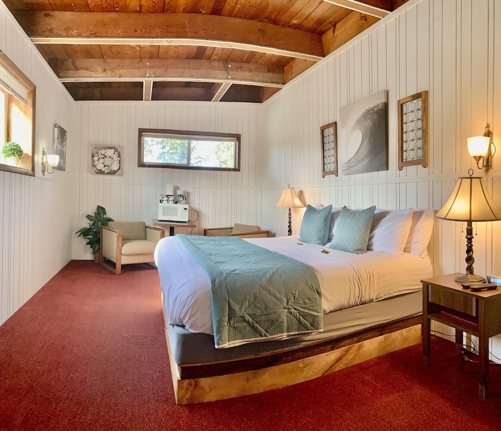 Breakers Boutique Inn - photo 51