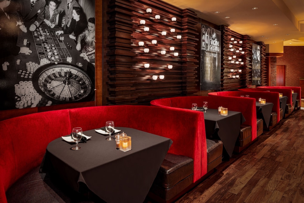 Harrah's Joliet Casino & Hotel A Caesars Rewards Destination - photo 37