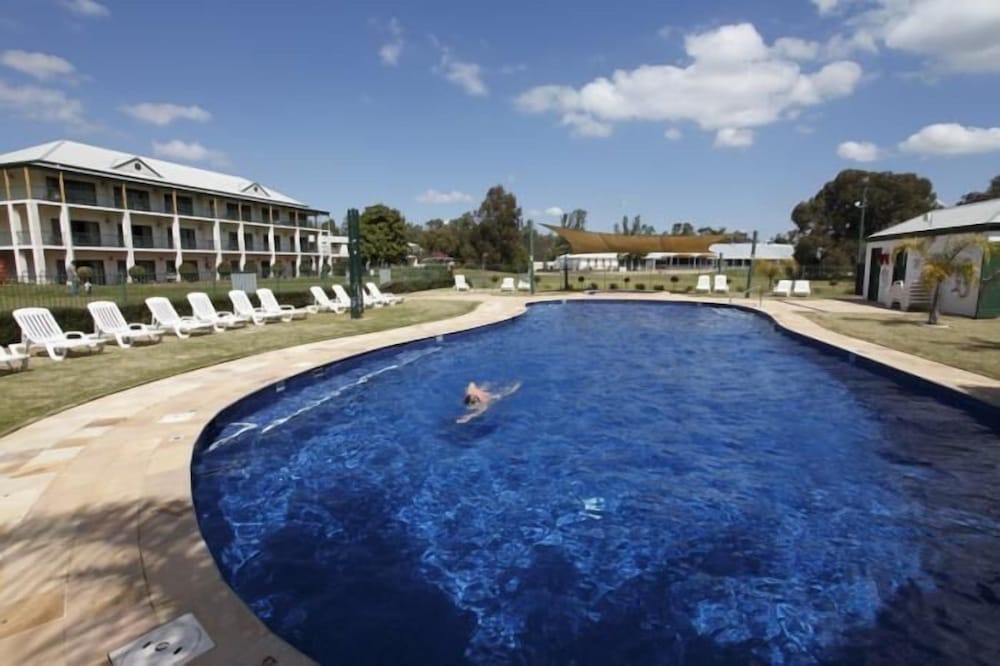 Yarrawonga Mulwala Golf Club Resort — hotel in Mulwala