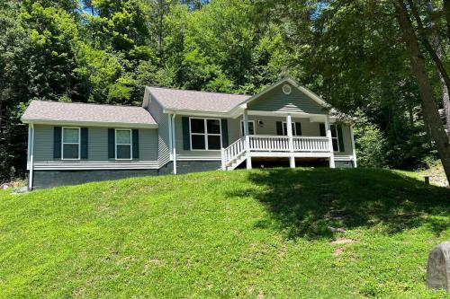 Deer Ridge Retreat in Bryson City, United States
