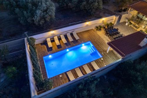 Villa Vegera — 4-Star Luxury Hotel in Anavyssos, Greece