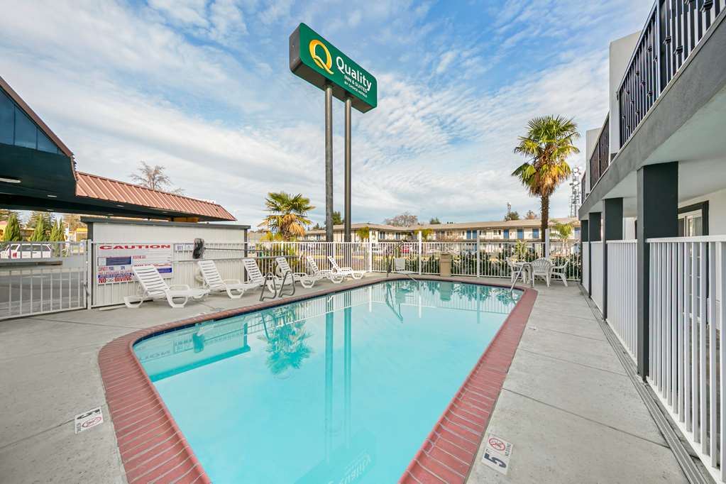 Quality Inn & Suites Sacramento Downtown Area - photo 29