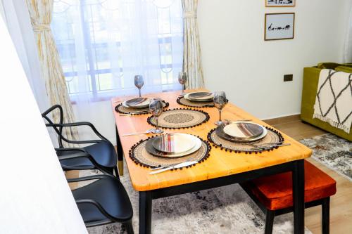 2 br luxury condo centrally located in Westlands in Nairobi Book your stay