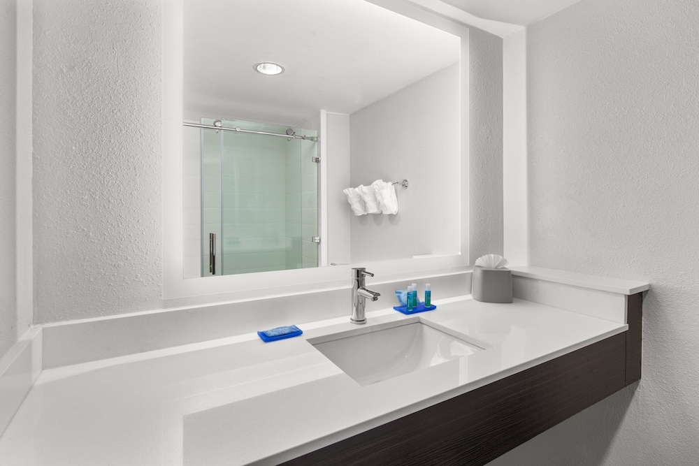 Holiday Inn Express & Suites Greenville Spartanburg by IHG - photo 18