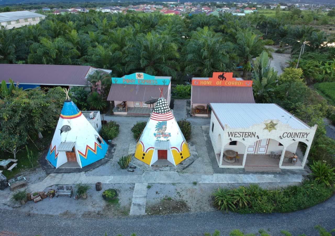 Maesaipalmcountry Resort in Mae Sai, Thailand