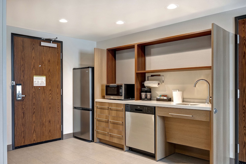 Home2 Suites by Hilton Barstow - photo 18